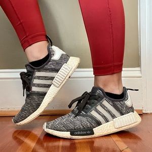 Adidas gray tennis shoes